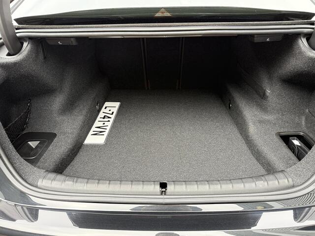 BMW 5-SERIE 530i High Executive Edition / NL-auto / 49dkm /