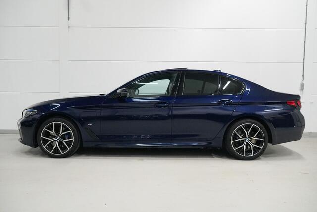 BMW 5-SERIE 530e xDrive M-Sport | Schuifdak | Nappa leder | CoPilot | Laser