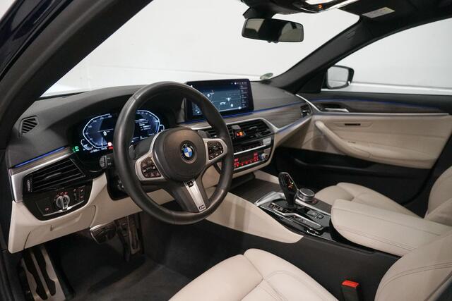 BMW 5-SERIE 530e xDrive M-Sport | Schuifdak | Nappa leder | CoPilot | Laser