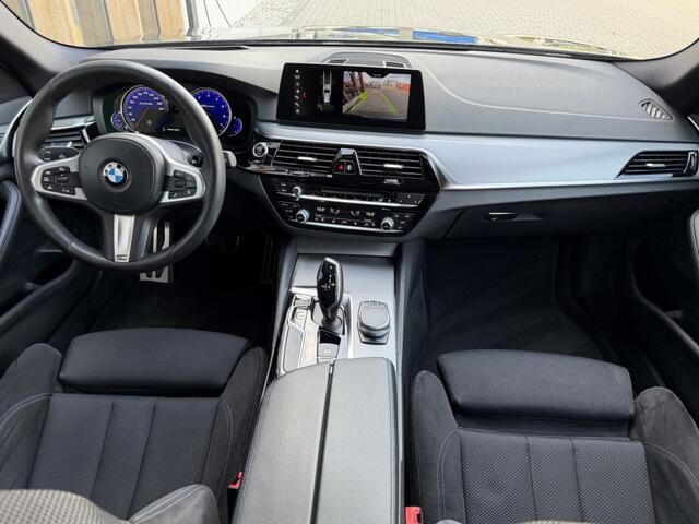 BMW 5-SERIE Touring 540i xDrive Executive | M-sport | Camera |