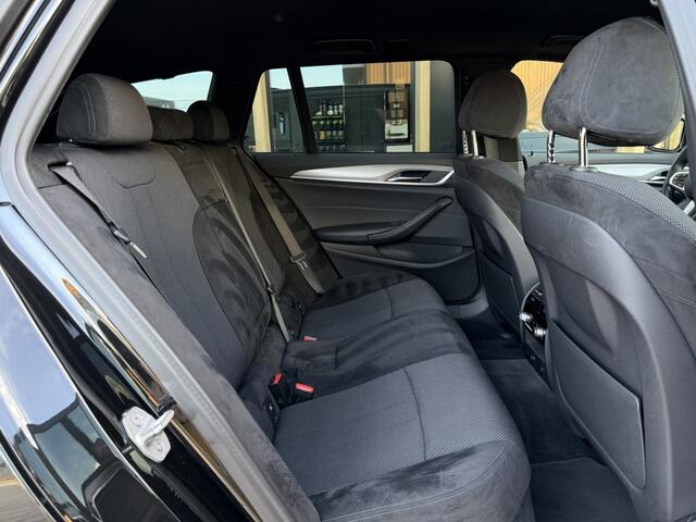BMW 5-SERIE Touring 540i xDrive Executive | M-sport | Camera |