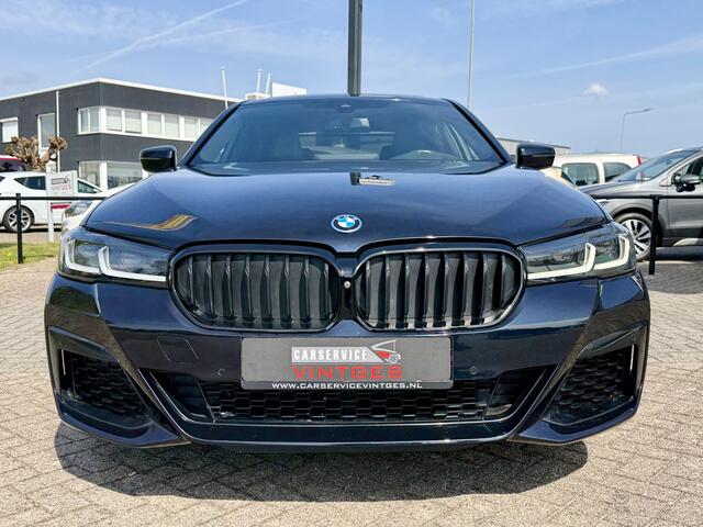 BMW 5-SERIE 530e High Executive M sport, Dealeronderhouden, 1e eigenaar, Head up display, Electrische achterklep 19 inch Harman kardon Sk dak Memory Stoelen 360Cam