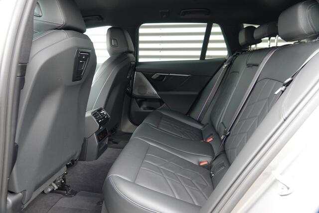 BMW 5-SERIE Touring 530e M-Sport Pro | H&K | Ventilatie | HUD | Trekhaak |