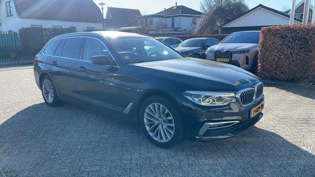 BMW 5-SERIE Touring 520d High Executive Edition