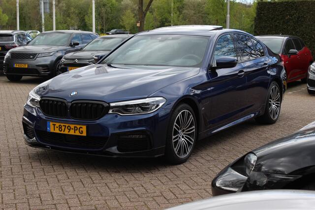 BMW 5-SERIE 530e iPerformance High Exe. M Sport / Schuifdak / 360Camera / Head-up / Alcantara / 20'' / CarPlay / Dodehoek / DAB / ACC