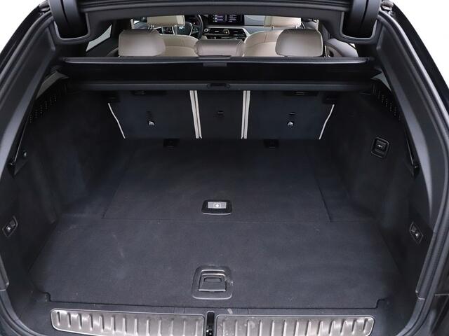 BMW 5-SERIE Touring 520i High Executive | Pano | Leder | 04-2021 98.473 KM