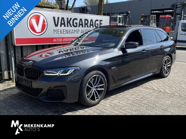 BMW 5-SERIE Touring 530e xDrive High Executive M Sport 18''/Panoramadak/Laser LED/Trekhaak/Head-up/Keyless/Dodehoek/Camera/Apple Carplay & Android Auto/HiFi