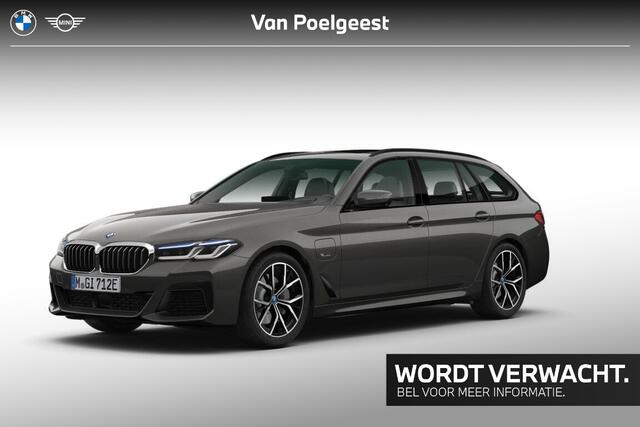 BMW 5-SERIE Touring 530e Business Edition Plus | M-Sport | Head-Up Display | Panoramadak | Stoelverwarming | Stoelventilatie | HiFi | Driving Assistant Professional | Parking Assistant Plus