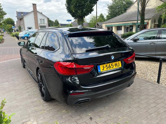 BMW 5-SERIE TOURING 520I HIGH EXECUTIVE / SCHUIFDAK / LEDER / HARMAN-KARDON