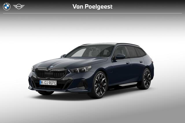 BMW 5-SERIE Touring 530e M Sport Edition | M Sportpakket Pro | Innovation Pack | Travel Pack | Comfort Pack | Trekhaak
