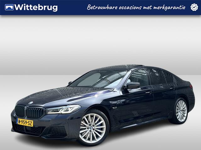 BMW 5-SERIE 545e xDrive Business Edition Plus / Pano / Leder / 360 Camera / Harman-kardon / Dodehoek herkenning / Laser light /