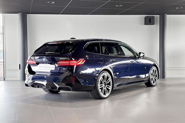 BMW 5-SERIE Touring 530e M Sport Edition | Harman Kardon | Stoelventilatie | Comfort Access | Trekhaak |