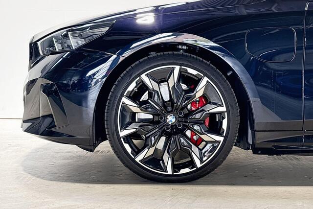 BMW 5-SERIE Touring 550e xDrive Innovations Pack M Sportpakket Pro Aut.
