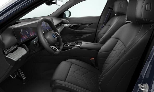 BMW 5-SERIE Touring 530e xDrive M Sport Edition | M Sportpakket Pro | Innovation Pack | Comfort Pack