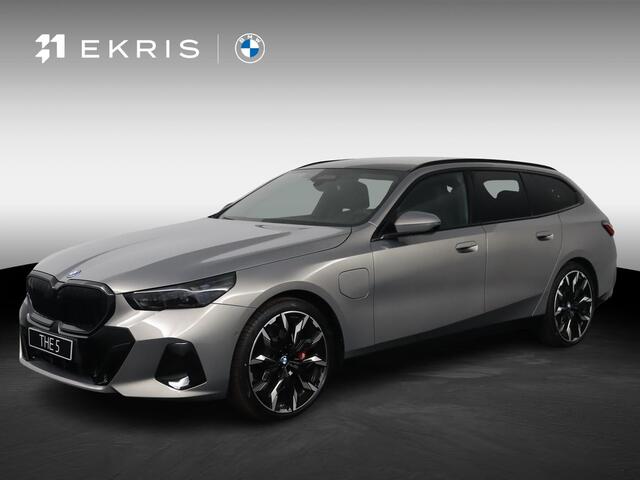 BMW 5-SERIE Touring 550e xDrive | M Sportpakket Pro | Innovation Pack | Travel Pack | Comfort Pack | Panoramadak