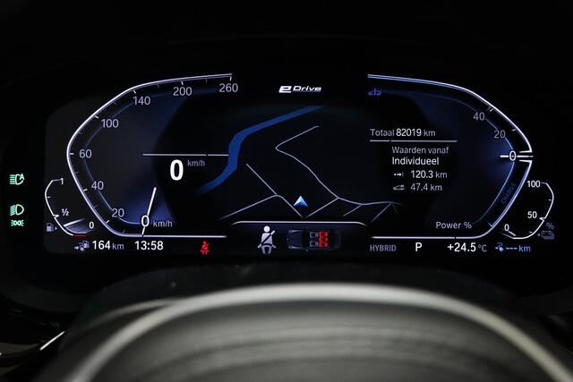 BMW 5-SERIE 530e xDrive M-Sport | SOH 90% | STUURVERWARMING | DAB | APPLE | CAMERA | TREKHAAK