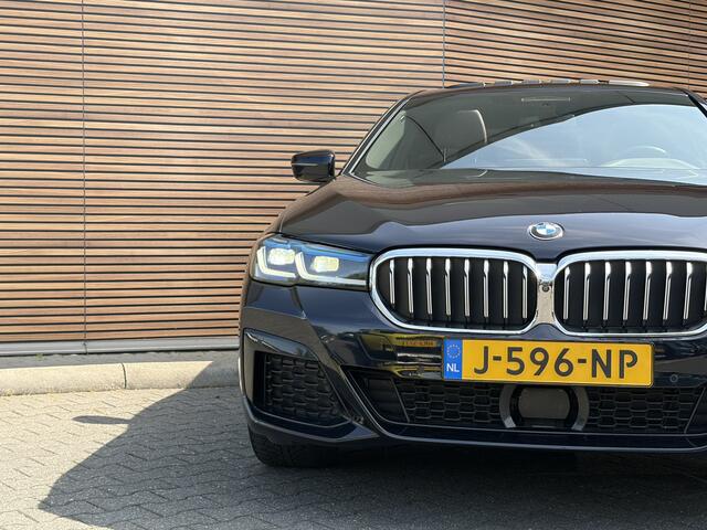 BMW 5-SERIE 530e High Executive M-Sport Schuifdak / Leer / Memory / Adapt. Cruise