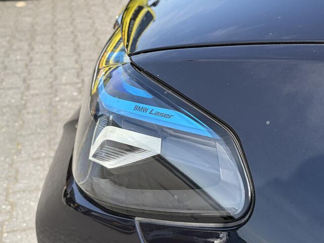 BMW 5-SERIE 530e High Executive M-Sport Schuifdak / Leer / Memory / Adapt. Cruise