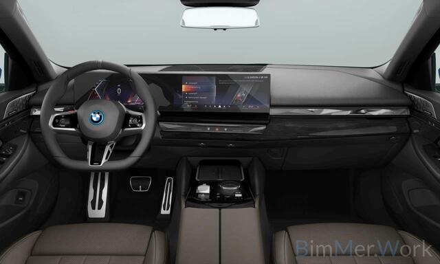 BMW 5-SERIE 550e xDrive M-Sport Pro B&W Trekh Prof-onderstel 20inch