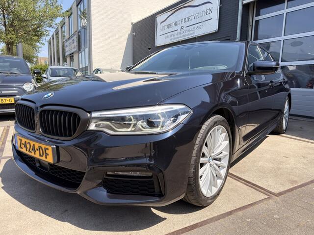 BMW 5-SERIE 530e iPerf M-pakket Schuifdak 360*! Inruil mogelijk!