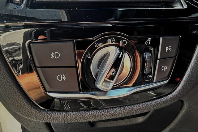 BMW 5-SERIE 530i High Executive Luxury Line NAPPA LEER 18" NL-auto!
