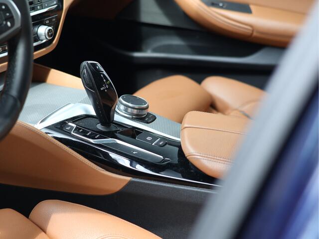 BMW 5-SERIE Touring 530i M Sport Pano | Harman/Kardon | Comfortstoelen | Org. NL | Memory