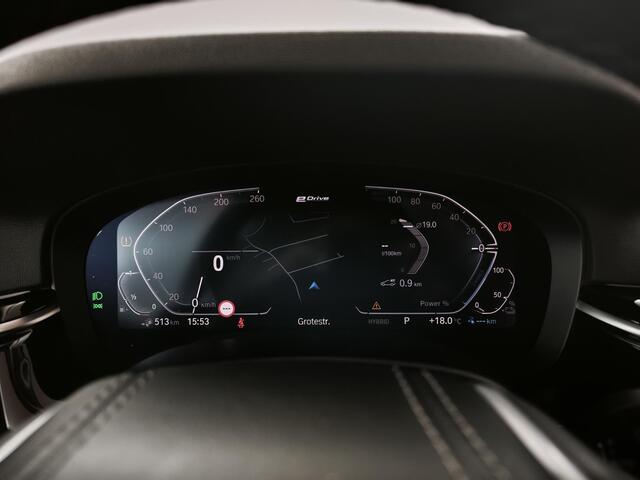 BMW 5-SERIE Touring 530e Business Edition Plus 292PK | Cruise Control adaptief | Navigatie | Lederen Bekleding | Achteruitrijcamera | Trekhaak