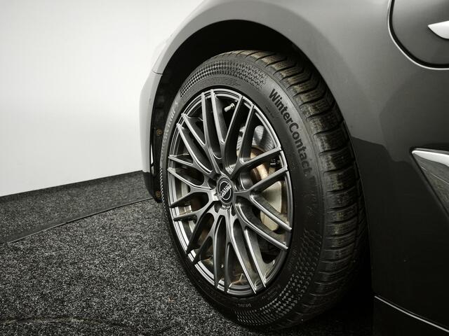 BMW 5-SERIE Touring 530e Business Edition Plus 292PK | Cruise Control adaptief | Navigatie | Lederen Bekleding | Achteruitrijcamera | Trekhaak