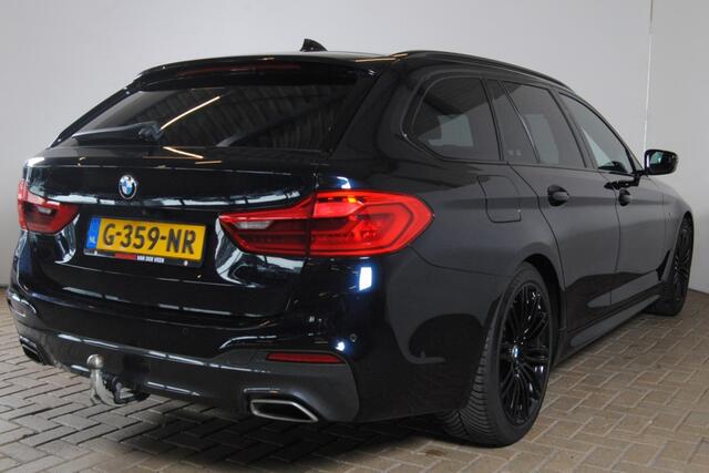 BMW 5-SERIE Touring 520i High Ex. Ed. | Zeer Luxe uitgevoerd! | Carplay | Stoelverko