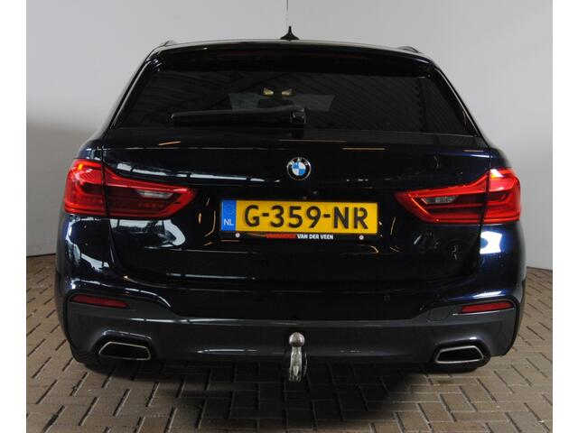 BMW 5-SERIE Touring 520i High Ex. Ed. | Zeer Luxe uitgevoerd! | Carplay | Stoelverko