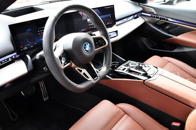 BMW 5-SERIE 550e xDrive