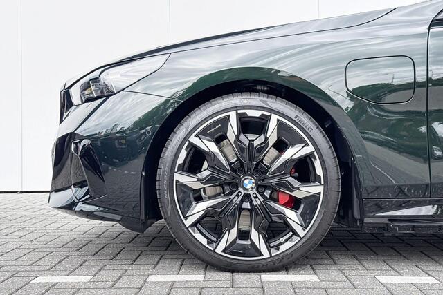 BMW 5-SERIE Touring 530e xDrive M Sport | Trekhaak | Innovation Pack