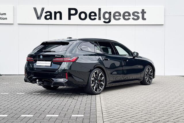 BMW 5-SERIE Touring 530e xDrive M Sport | Trekhaak | Innovation Pack