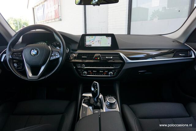 BMW 5-SERIE 520i Carplay | DAB+ | Comfort | Dealerauto | ACC |
