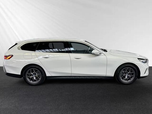 BMW 5-SERIE Touring 520i