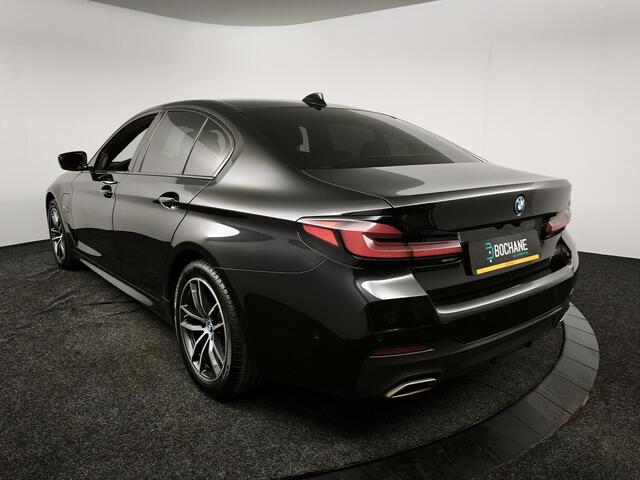 BMW 5-SERIE 530e xDrive High Executive | Harman Kardon | Panoramadak |