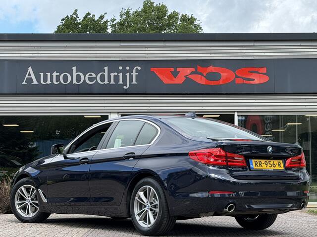 BMW 5-SERIE 520i High Executive | Memory | Elektr. Trekhaak | Leder | Camera