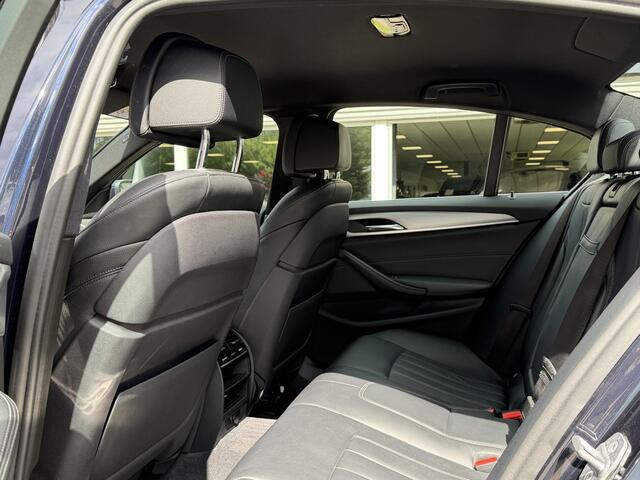 BMW 5-SERIE 520i High Executive | Memory | Elektr. Trekhaak | Leder | Camera