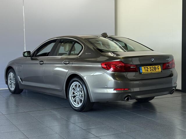 BMW 5-SERIE 530e iPerformance Executive Smartkey, Beige leder, Adaptive Cruise Control