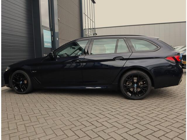 BMW 5-SERIE Touring 530e M Sport | Pano | Leer | Stoelverwarming | 19 Inch