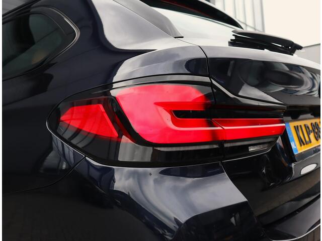 BMW 5-SERIE Touring 530e M Sport | Pano | Leer | Stoelverwarming | 19 Inch