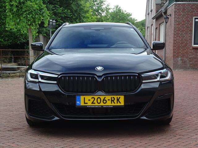 BMW 5-SERIE Touring 530i xDrive M-sport High EXE FULL OPTIONS