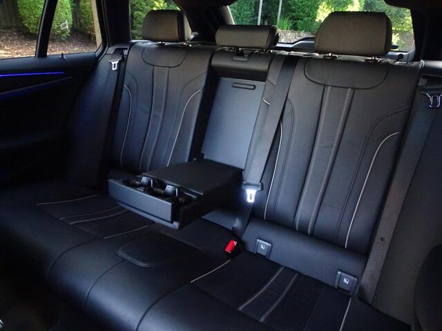 BMW 5-SERIE Touring 530i xDrive M-sport High EXE FULL OPTIONS