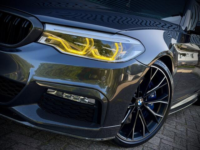 BMW 5-SERIE 540i xDrive M-PERFORMANCE DAK|HUD|360|4WLSTURING|HiFi