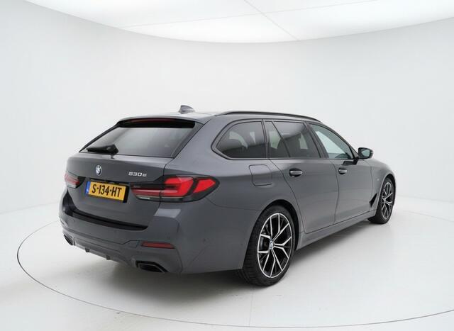BMW 5-SERIE 530E Business Ed PLUS, M Sport, Xenon, Leder