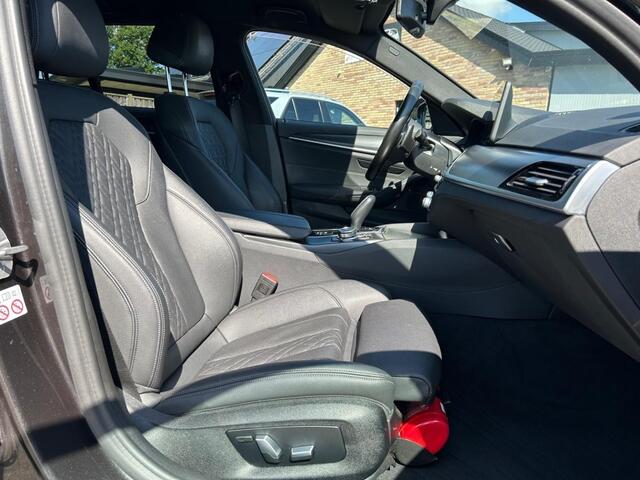 BMW 5-SERIE 530E Business Ed PLUS, M Sport, Xenon, Leder