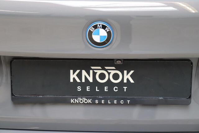 BMW 5-SERIE Sedan 530e High Executive M Sport Pakket Automaat / Live Cockpit Professional / Trekhaak / Laserlight / Comfortstoelen / Driving Assistant Professional / 19 Inch / Harman Kardon / Stoelverwarming / DAB / Parkeerhulp Plus / Stoelverwarming / Extra Getint G