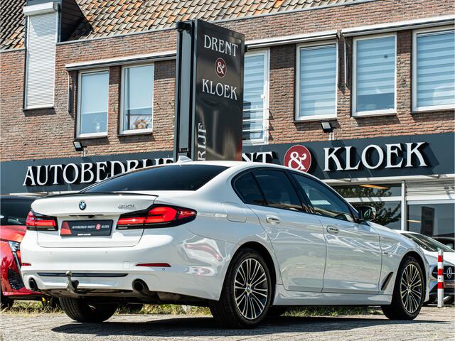 BMW 5-SERIE 530i High Exe PANO CAMERA ELEK TREKHAAK SHADOW LINE