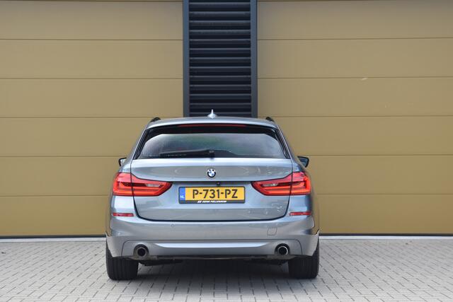 BMW 5-SERIE Touring 530i High Executive * Head-up * Sfeerverlichting * Comfortstoelen * Harman / Kardon * Apple carplay *