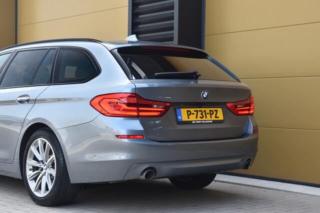 BMW 5-SERIE Touring 530i High Executive * Head-up * Sfeerverlichting * Comfortstoelen * Harman / Kardon * Apple carplay *